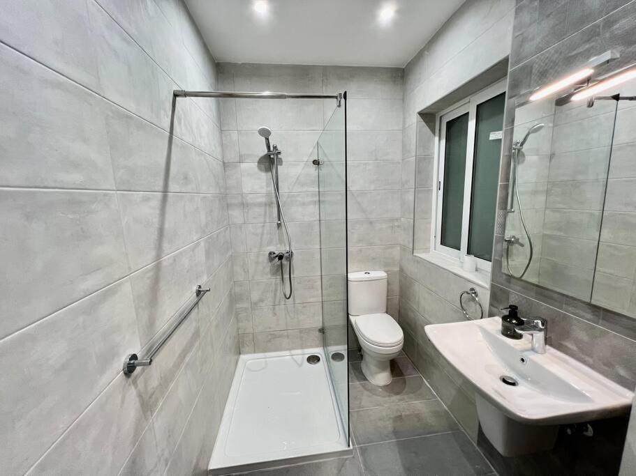 Luxurious Apartment Next To The Sea Gzira Bagian luar foto
